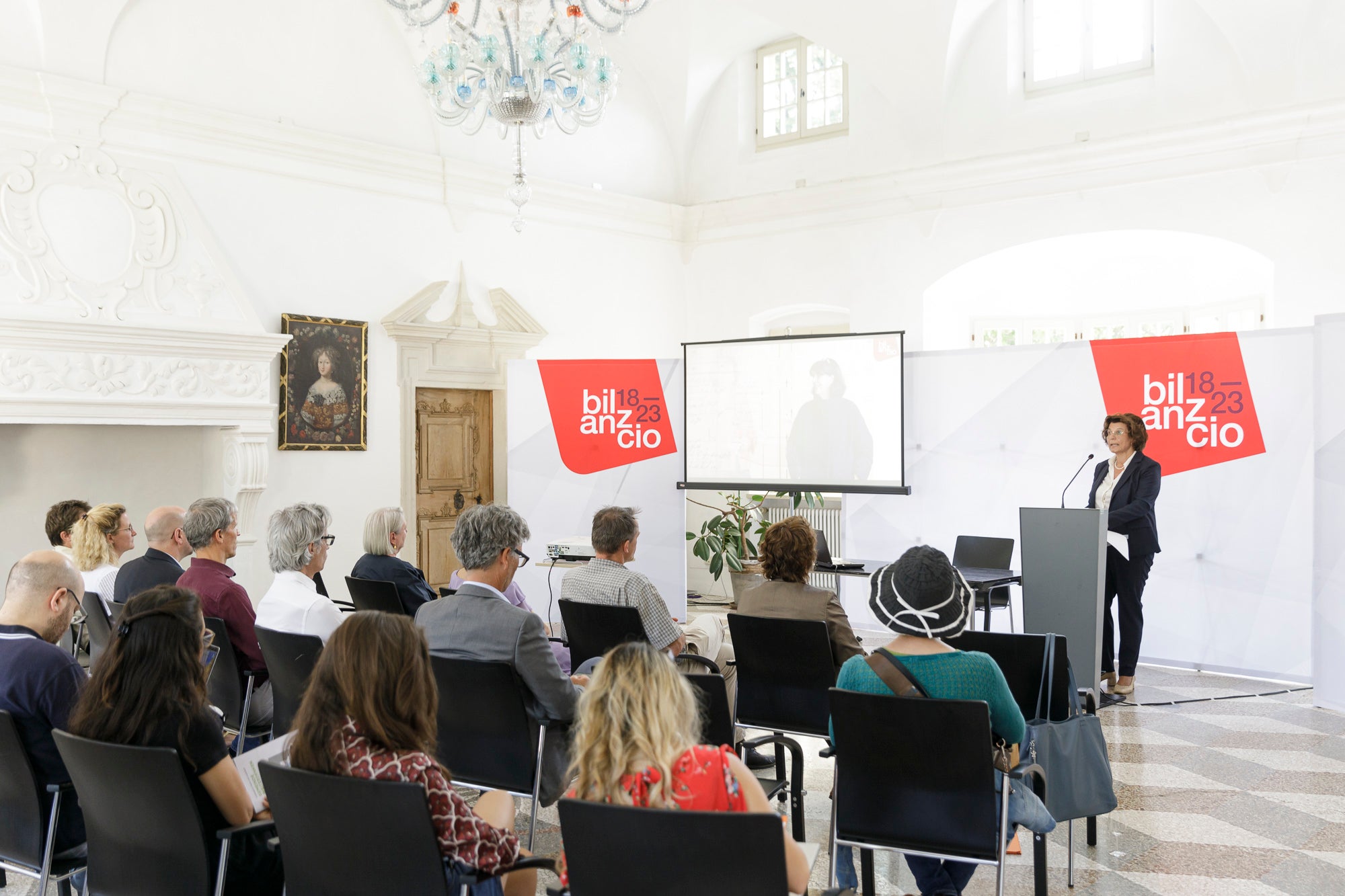 Im Bereich der Landschaftspflege wurden die Förderkriterien überarbeitet, um weiterhin jene unterstützen zu können, die freiwillig in die Erhaltung und Verbesserung des traditionellen Landschaftsbildes in Südtirol investieren, führte Landesrätin Hochgruber Kuenzer aus. (Foto: LPA/Tiberio Sorvillo) 