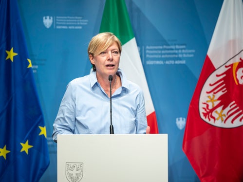 L'ex direttrice della Ripartizione Sviluppo economico Manuela Defant ha illustrato le misure dal punto di vista tecnico. (Foto: USP/Fabio Brucculeri)