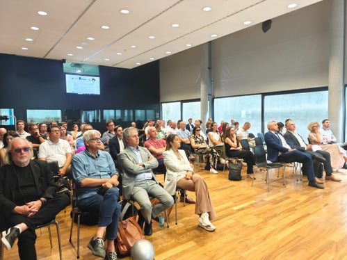 Das Forum Digital ist ein Stakeholder-Treffen, das regelmäßig in der Eurac abgehalten wird und bei dem Neuigkeiten aus dem IT-Bereich thematisiert werden. (Foto: LPA/Ursula Pirchstaller)