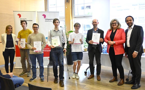 Die Gewinner des Regionalwettbewerbs der Chemie-Olympiade vom 29. März in Trient, Kategorie B. (Foto: LPA/Deutsche Bildungsdirektion)