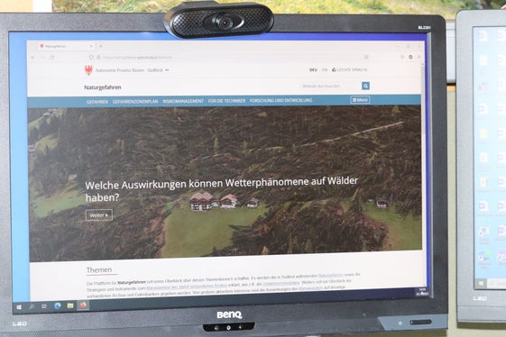 Gebündelte Informationen über die wichtigsten Naturgefahren in Südtirol: die heute vorgestellte neue Web-Plattform (Foto: LPA/Maja Clara)