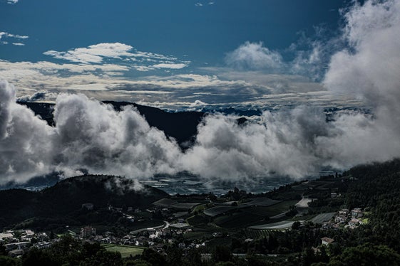 Immagine del mese di luglio 2025: vista sulla Valle dell'Adige (Foto: USP/Martin Geier)