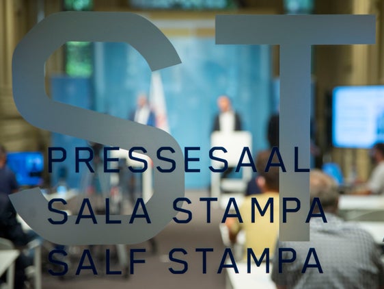 Come di consueto il martedì si riunisce la Giunta provinciale e al termine della seduta si svolge la conferenza stampa nell'apposita sala di Palazzo Widmann, in Piazza Magnago 1 a Bolzano (Foto: ASP/Fabio Brucculeri)