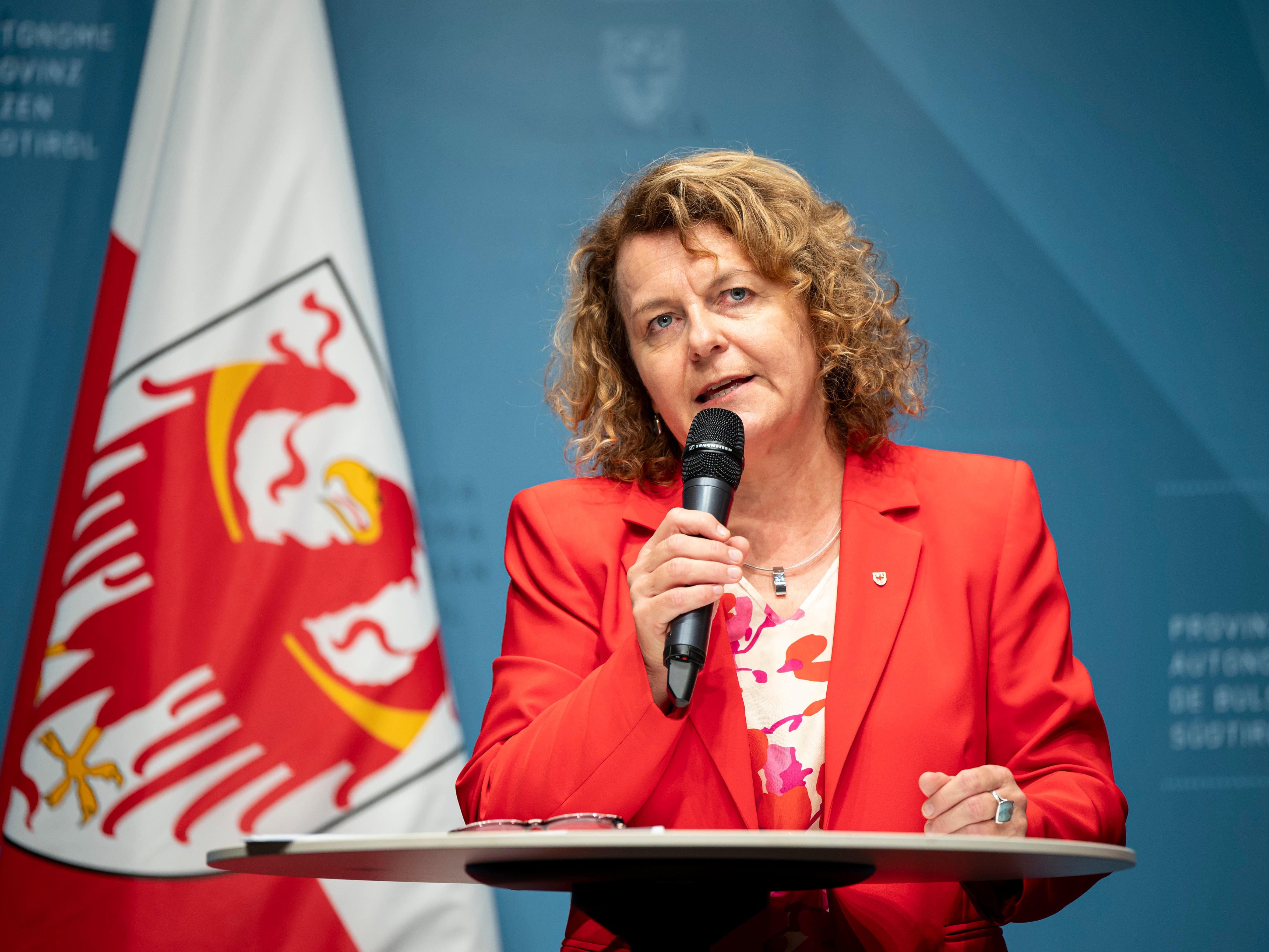 Mit den Änderungen beim Unterhaltsvorschuss werden Einelternfamilien verstärkt unterstützt, wirtschaftliche Notlagen vorgebeugt und der vielfach psychisch und finanziell belastenden Situation entgegengewirkt, ist Landesrätin Rosmarie Pamer überzeugt. (Foto: LPA/Fabio Brucculeri)