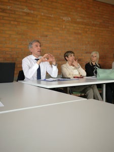 Die Berufsschulführungskräfte (v. l.) Alberto Conci, Coretta Ceretta und Nicoletta Rizzoli. (Foto: LPA/Italienische Berufsbildung)