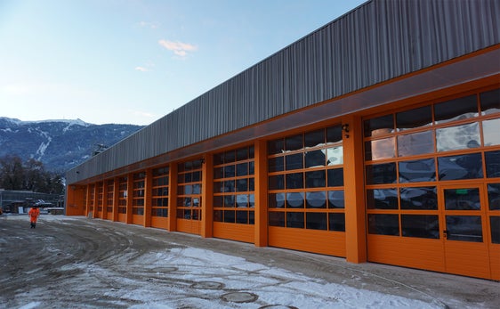 Nel&nbsp;Cantiere stradale Val Pusteria, in via Falzes 16 a Stegona/Brunico,&nbsp;sono stati costruiti ex novo il capannone per le attrezzature, il magazzino e la sala comune.(Foto: ASP/Ufficio manutenzione opere edili)