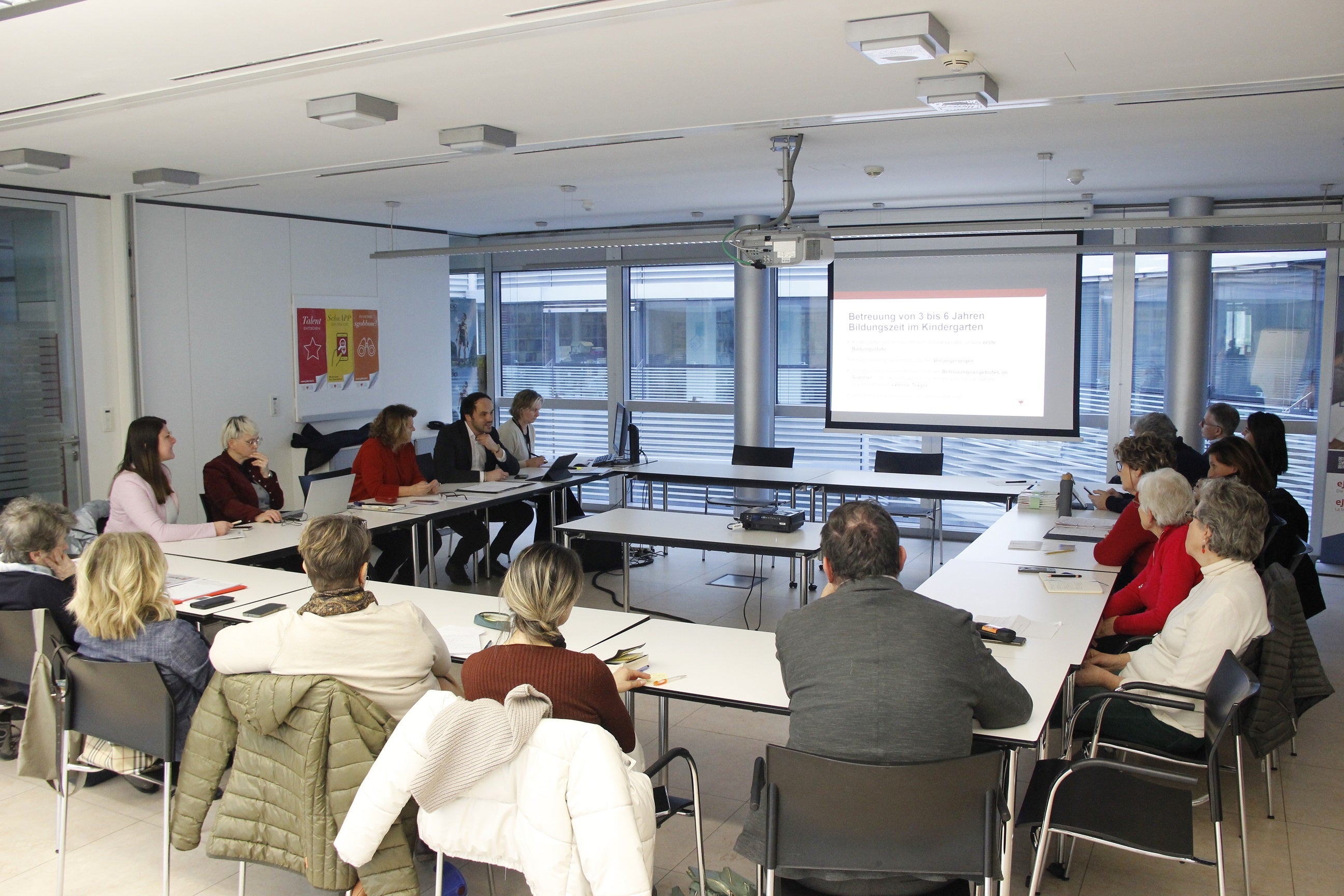 Un gruppo di lavoro composto da esperti dei Dipartimenti Famiglia, Istruzione tedesca e Personale sta attualmente esaminando la questione dell'integrazione tra istruzione e assistenza. (Foto: USP/Hannes Wisthaler)