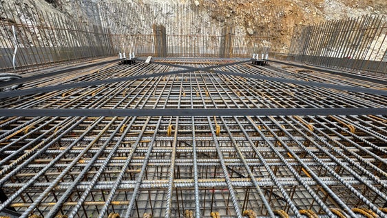 Le condizioni del luogo richiedono un'armatura in acciaio a maglia fitta. (Foto: USP/RAS)