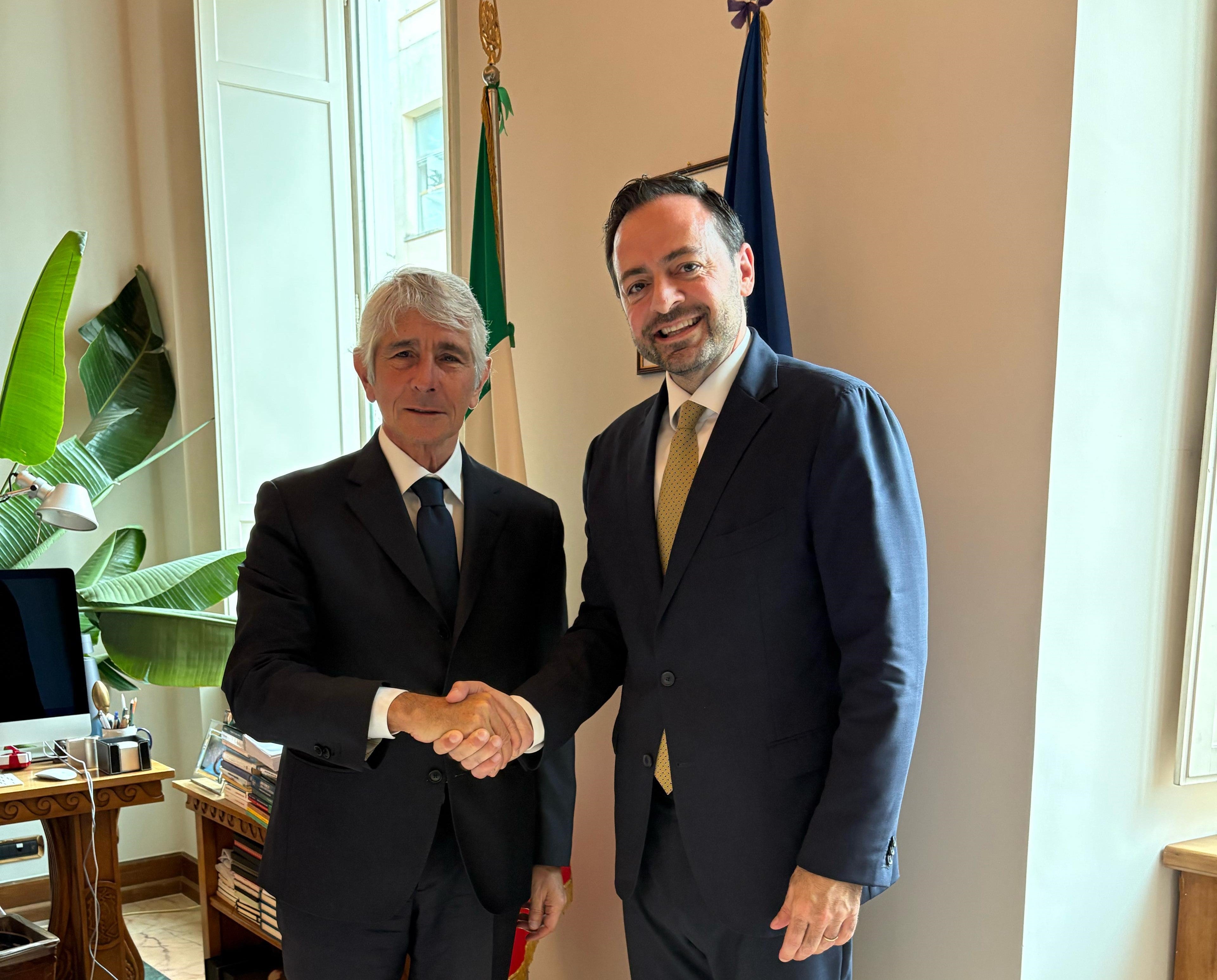 Il ministro per lo sport e i giovani Andrea Abodi e il vicepresidente Marco Galateo hanno tenuto un incontro a Roma. Focus su Festival studentesco su scala interregionale, poli educativi territoriali e il progetto sportivo Alps Ice Academy. (Foto: USP)