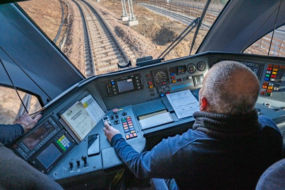 Come sottolinea il direttore del Dipartimento Infrastrutture e Mobilità, Martin Vallazza, i test di oggi con treni SAD e Trenitalia confermano che il sistema è pronto per la riapertura del 27 gennaio”. (Foto: USP/Greta Stuefer)