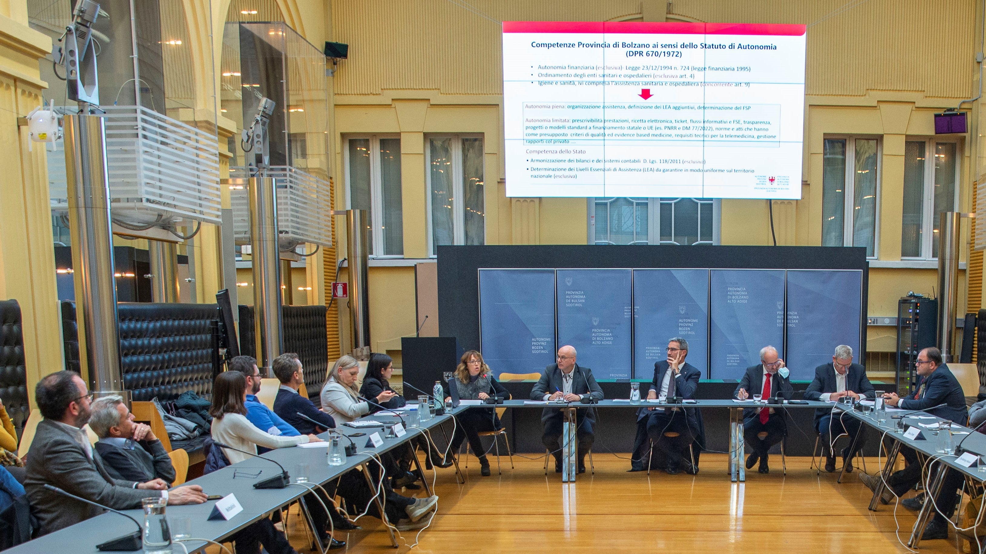 Oggi (15.11) il presidente Kompatscher ha incontrato i rappresentanti delle strutture private. Ribadita la volontà comune di mantenere l'alta qualità dell’offerta sanitaria (Foto: ASP/Fabio Brucculeri)