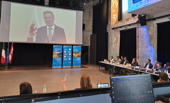 L'inaugurazione dei lavori da parte del presidente Arno Kompatscher (Foto: ASP/Anna Segatini)