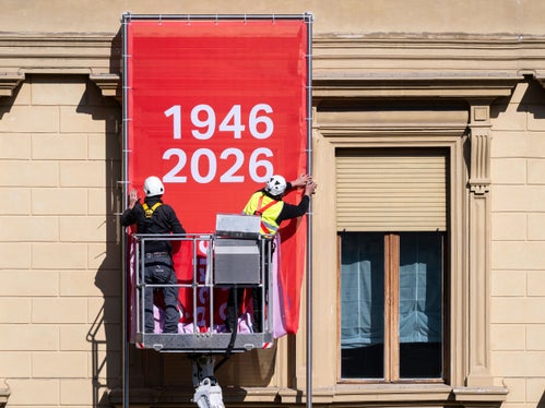Am 20. März wurde am Palais Widmann ein gut sichtbares Banner angebracht. Es erinnert an die Unterzeichnung des Gruber-De-Gasperi-Abkommens vom 5. September 1946 als Grundlage der Südtirol-Autonomie.  (Foto: LPA/Fabio Brucculeri)