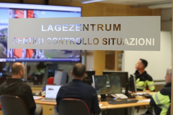 Ins Lagezentrum zugeschaltet waren während des heutigen Zivilschutz-Probealarms auch alle neun Bezirkseinsatzzentralen BEZ der Freiwilligen Feuerwehren. (Foto: LPA/Maja Clara)