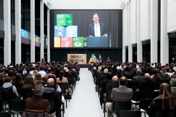 Gemeinsam für die Nachhaltigkeit: "Nachhaltigkeit kann nicht von oben verordnet werden. Es braucht das Mitwirken und die Beteiligung aller", betonte Landeshauptmann Arno Kompatscher. (Foto: LPA/Tiberio Sorvillo)