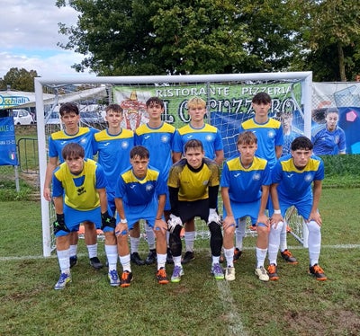 Mit präziser Technik ins Viertelfinale: Die Fußballmannschaft des Oberschulzentrum Mals überzeugte in Perugia. (Foto: LPA/Bereich Schulsport in der Pädagogischen Abteilung der Deutschen Bildungsdirektion/Arnold Schwellensattl)