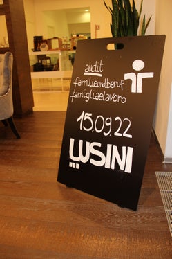 Una nuova impresa altoatesina,  la Lusini Italia Srl, si unisce al gruppo di imprese che hanno completato con successo tutte le fasi dell'audit famigliaelavoro (Foto: ASP/Carmen Kollmann)