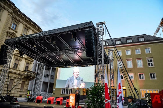 Prodi ha celebrato la giornata di oggi come la festa di un’autonomia utile non solo per Bolzano, bensì di un metodo al quale molti anche fuori dall’Europa oggi si stanno richiamando. (Foto: ASP/Ivo Corrà)