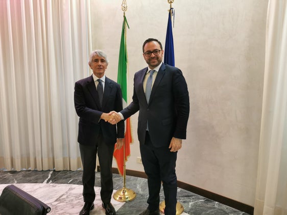 Gestern (4. April) hat Landesrat Marco Galateo (rechts) Sport- und Jugendminister Andrea Abodi in Rom einen Besuch abgestattet (Foto: LPA/Amt für Jugendarbeit) 