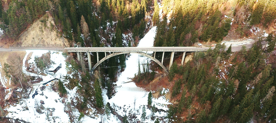 Il 14 marzo, verranno consegnati i lavori di risanamento del Ponte 15 sulla strada provinciale della Val d’Ultimo vicino al castello di Eschenlohe (Foto: ASP/Ripartizione infrastrutture)