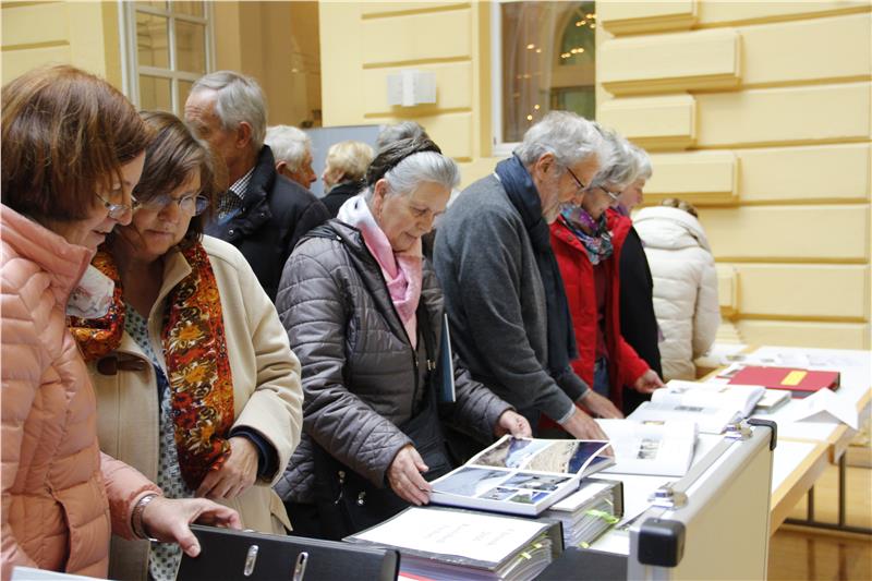 I cronisti locali si incontreranno il 18 novembre in occasione del tradizionale evento annuale in programma a Palazzo Widmann a Bolzano. Quest'anno il focus è rivolto sul lavoro di squadra (Foto: ASP/Maja Clara)