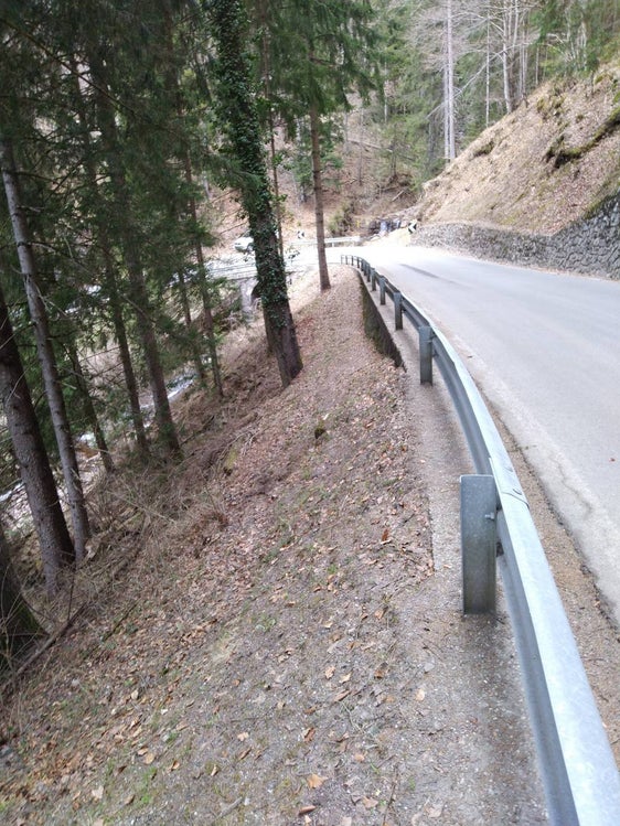 Ein Teilstück der Landesstraße 86 in der Gemeinde Laurein wird verbreitert. (Foto: LPA/Abteilung Tiefbau)