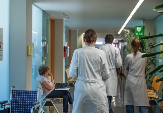 Das neue Fünfjahresprogramm für die Sanitätsbauten, das die Landesregierung am 11. Juni beschlossen hat, legt das Land den Grundstein für wichtige Bauprojekte im Gesundheitswesen. Jetzt kann Schritt für Schritt geplant und umgesetzt werden. (Foto: LPA/Greta Stuefer)