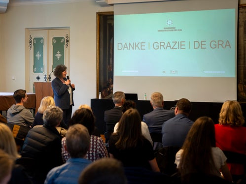 Mit dem Abschlusstreffen ist der Klimabürgerrat noch nicht ganz zu Ende. Im Herbst erfolgt die Präsentation des Abschlussdokuments vor Landesregierung und Landtag. Auch danach soll der Klimabürgerrat laufend in die Weiterentwicklung und Umsetzung des Klimaplans eingebunden werden. (Foto: LPA/Fabio Brucculeri) 