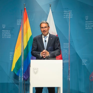 Das Land will die Erforschung des Waldes als wichtiges Element zur Eindämmung des Klimawandels weiterentwickeln, sagte LH Kompatscher in der heutigen (17.5.) Pressekonferenz. (Foto: LPA/Fabio Brucculeri)  