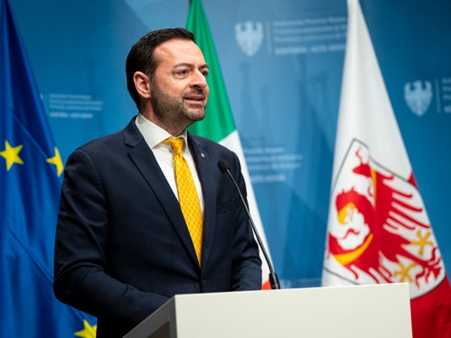 Il vicepresidente Marco Galateo: Disporre di mezzi moderni e sostenibili significa permettere a più giovani di partecipare ad attività formative, culturali ed esperienziali in modo sicuro e accessibile. (Foto: USP/Fabio Brucculeri)