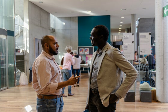 Die heutige Pressekonferenz fand im Rahmen der Expo der Vereine für interkulturellen Dialog statt, die ebenfalls von der Koordinierungsstelle für Integration des Landes organisiert worden ist. (Foto: LPA/Claudia Corrent)