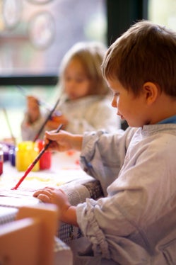 Per l’anno scolastico 2023/24, possono essere iscritti bambine e bambini che compiono i tre anni di età entro dicembre 2023 (Foto: ASP)