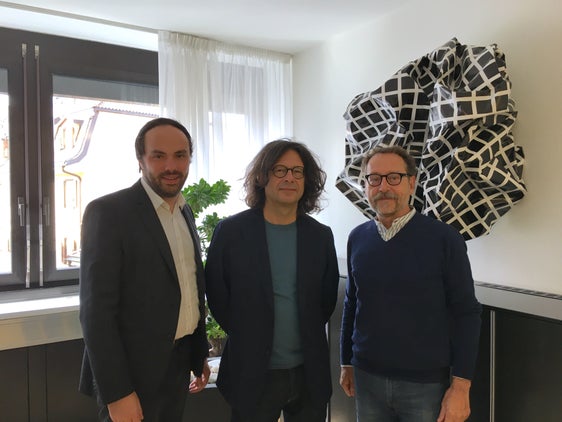 Antrittsbesuch: (v.l.) LR Philipp Achammer mit dem neuen Leiter von Bolzano Film Festival Bozen (BFFB), Vincenzo Bugno, und dem Filmclub-Präsidenten Luigi Loddi. (Foto: LPA/Nicole Abler)