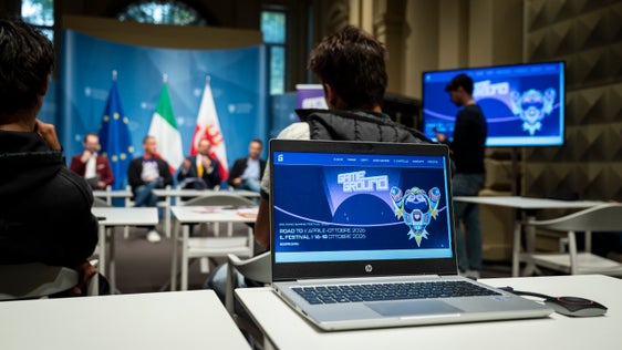 Game Ground, anche in questa edizione, sarà un condensato di &nbsp;tornei, postazioni giocabili, retrogaming, workshop, panel e incontri con creator, streamer e professionisti del settore, che racconteranno il videogioco non solo come intrattenimento, ma anche come linguaggio culturale, creativo e sociale. (Foto: USP/Fabio Brucculeri)