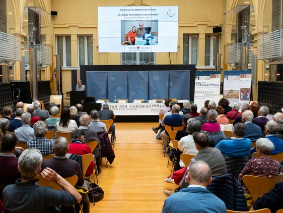 Un centinaio di cronisti provenienti da tutto l'Alto Adige, e non solo, hanno preso parte oggi a Bolzano alla 24esima Giornata dei Cronisti (Foto: ASP/Fabio Brucculeri) 