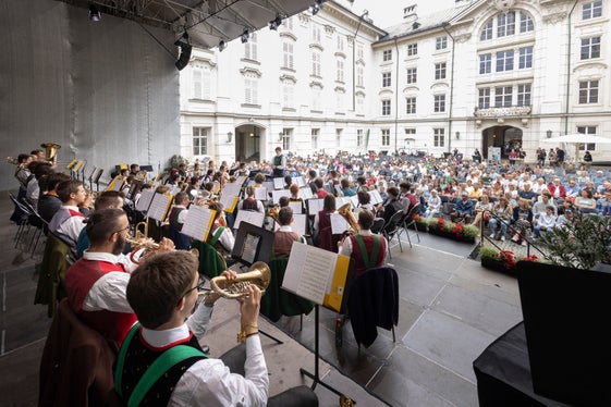 Il tradizionale finale della serie di concerti: l'esibizione ai Promenade Concerts di Innsbruck (Foto: Tiroler Blasmusikverband/Die Fotografen)