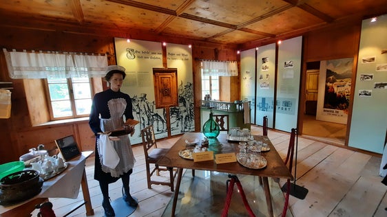 Blick ins Innere des Fremdenverkehrsmuseums Hochpustertal in Niederdorf (Foto: LPA/Amt für Museen und museale Forschung)