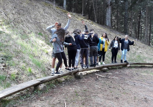 Um den Jugendlichen an den berufsbildenden Schulen auch in diesem Schuljahr professionelle Unterstützung im persönlichen und schulischen Alltag sowie spannende und lehrreiche Workshops und erlebnispädagogische Tage zu ermöglichen, ist ein weiteres ESF-Projektes zu Schulsozialarbeit in Vorbereitung.&nbsp;(Foto: LPA/Landesdirektion deutschsprachige Berufsbildung)
