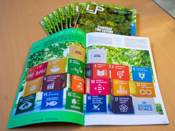 In seiner sechsten Ausgabe informiert "LP" über die Nachhaltigkeitsstrategie des Landes und gibt Tipps und Beispiele, was die Landesverwaltung für die Nachhaltigkeit tut und wie jede und jeder Einzelne dazu beitragen kann. (Foto: LPA/Fabio Brucculeri) 