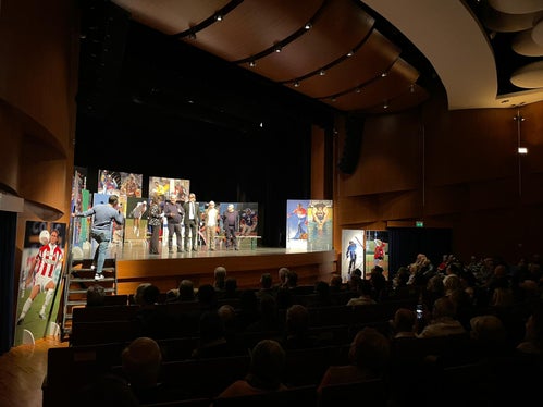 Teatro Cristallo esaurito per la serata dedicata ai campioni dello sport altoatesino. (Foto: USP) 
