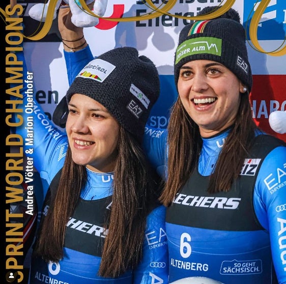 Da sinistra Marion Oberhofer, 23enne di Rodengo, e Andrea Vötter, 28enne di Fiè allo Sciliar, campionesse mondiali del doppio femminile sprint di slittino su pista artificiale. (Foto: International Luge Federation)