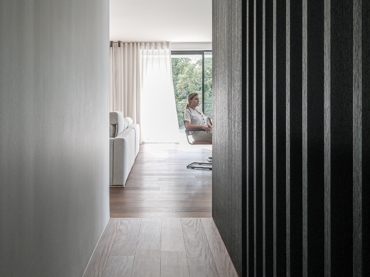 Decospan - project Yaya Black