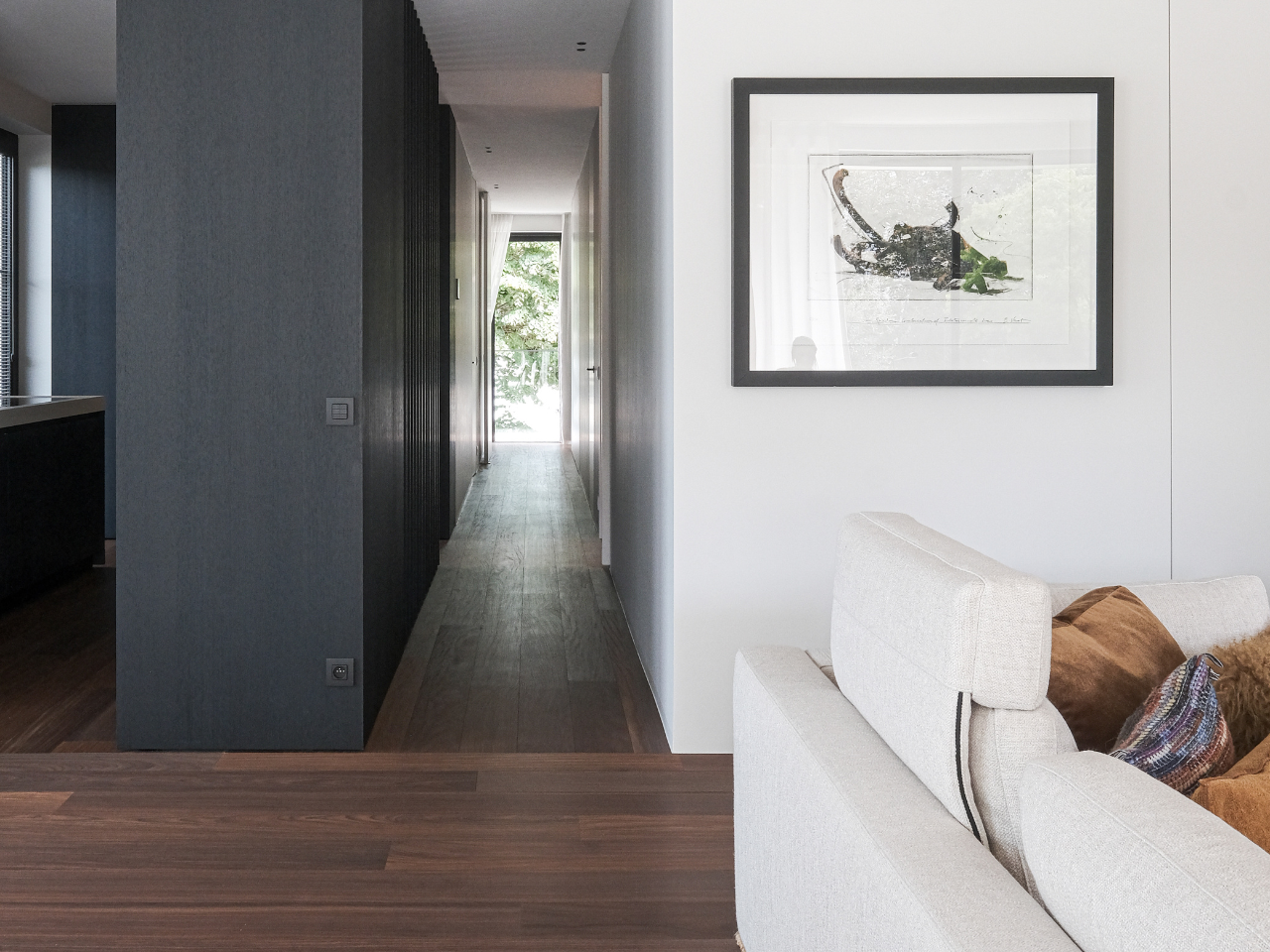 Decospan - project Yaya Black