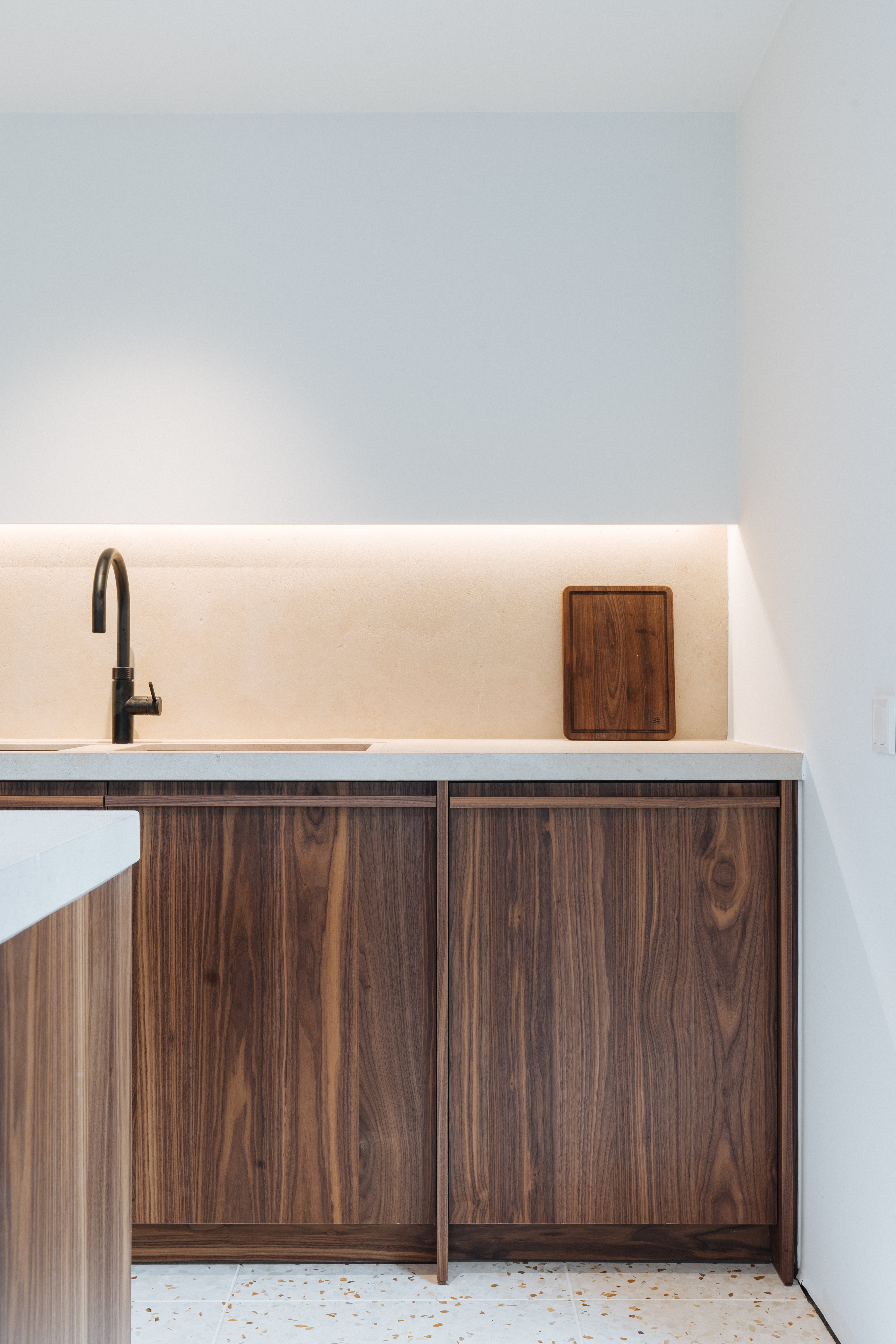 veneer kitchen - Total Wood Solutions - Walnut - Walnut kitchen - Walnut American - Walnut cabinets