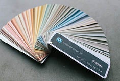 Een fan van kleurstalen