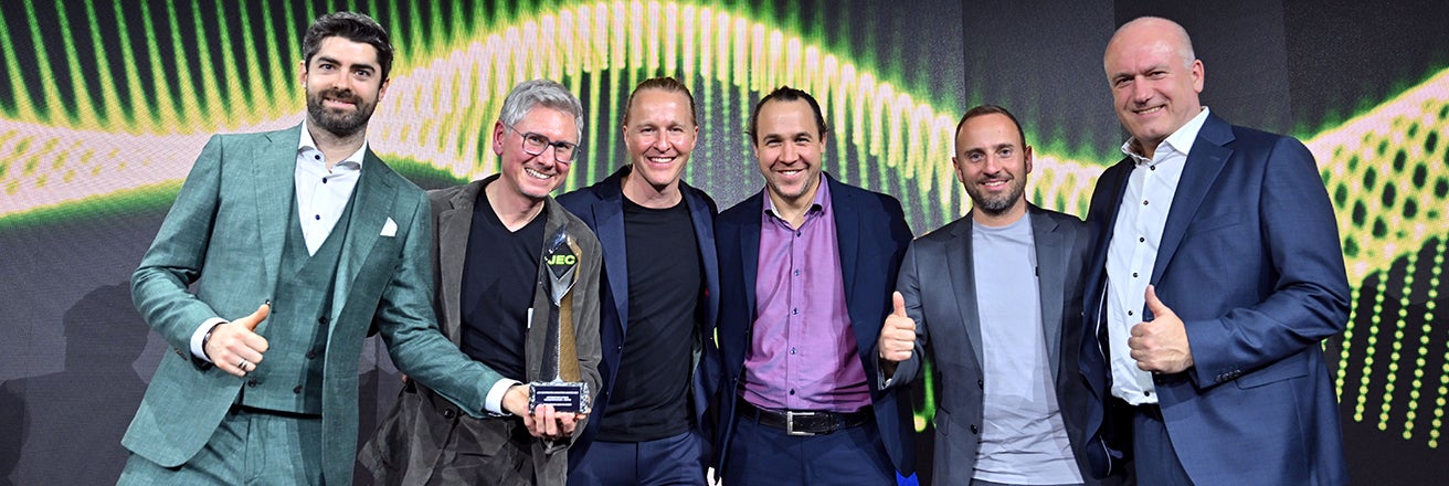 Group receiving an award at JEC Composites Innovation Awards