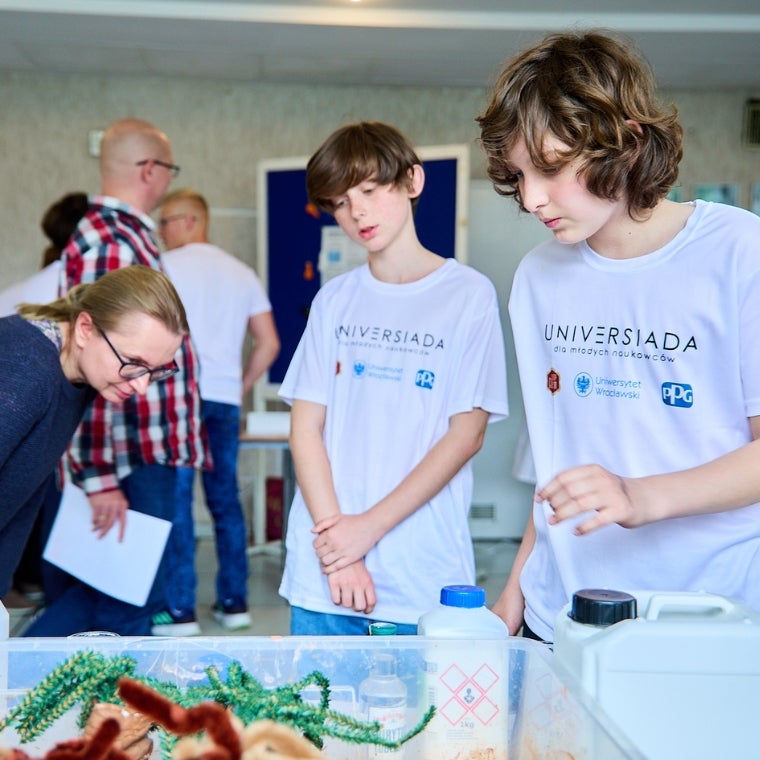 A bioplastic made from potato starch and glycerin, natural dyes from plant waste, spinach leaves and beets that could be used in paints and inks. These future innovations are becoming realities for the top winners of the Universiada STEM education competition in Poland.