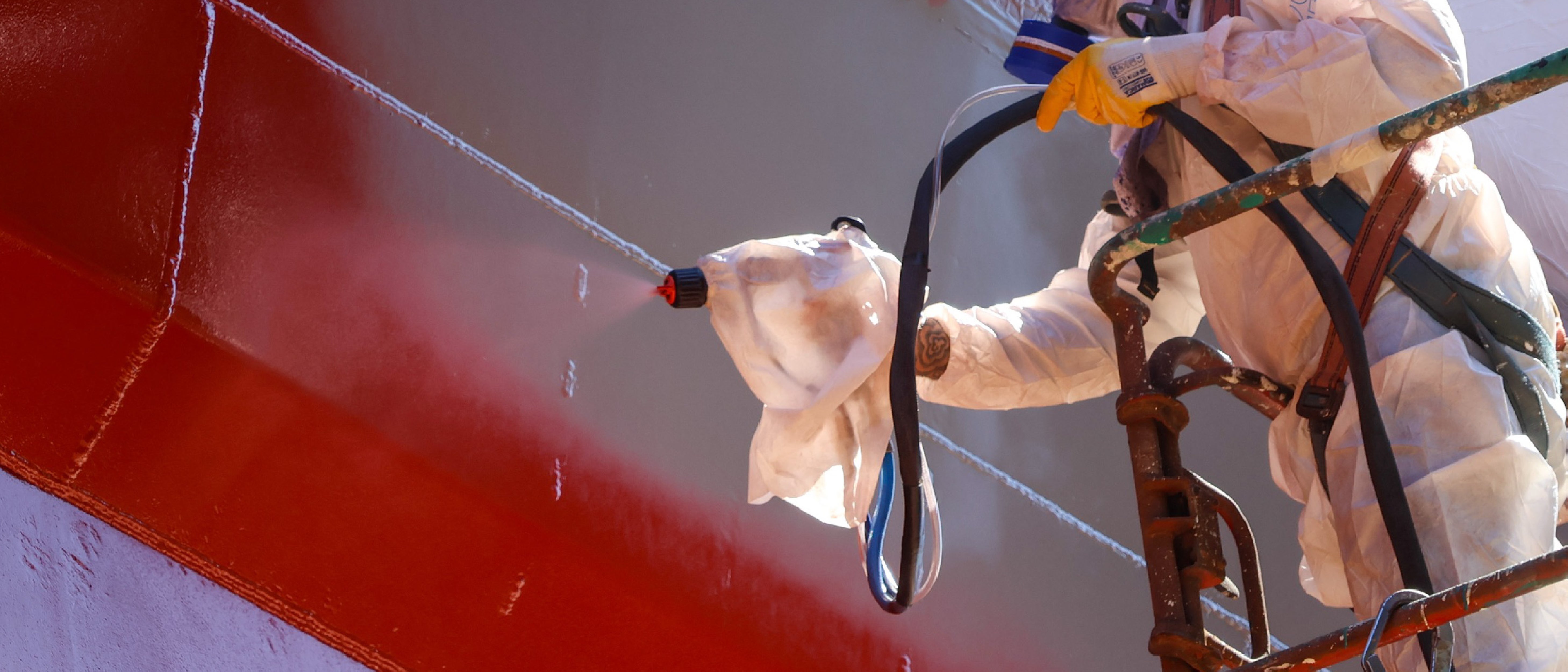PPG expands its marine coating portfolio with sustainably advantaged solutions to help the shipping industry minimize environmental impact and meet targets.