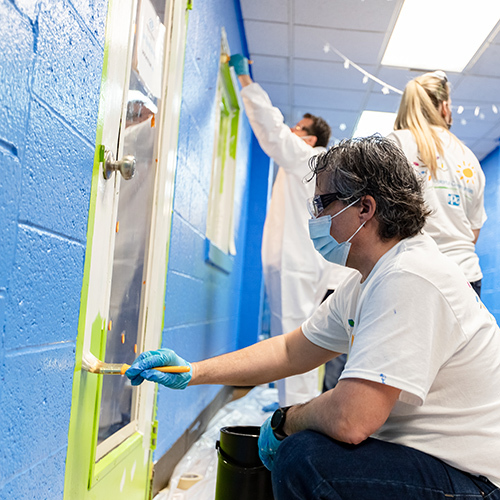 PPG volunteers protect and beautify spaces at COLORFUL COMMUNITIES projects