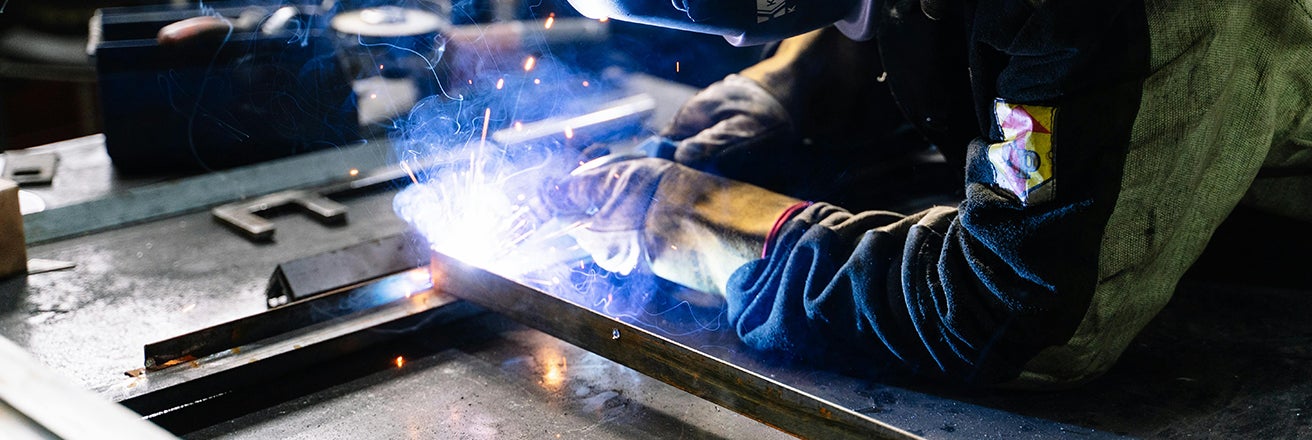 From metal fabrication to processing, refurbishment, and welding, the broad scope of activities in the metalworking industries calls for an equally broad range of solutions.